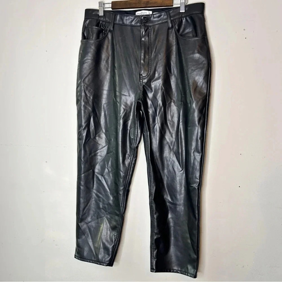 Abercrombie & Fitch Black Straight Leg Pants - Picture 12 of 12